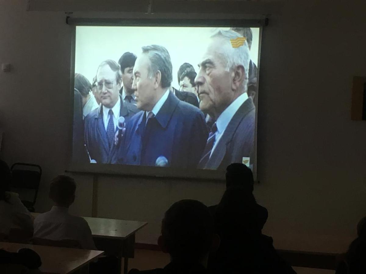 Общереспубликанский открытый урок "Современный Казахстан. Уроки Лидерства Елбасы"