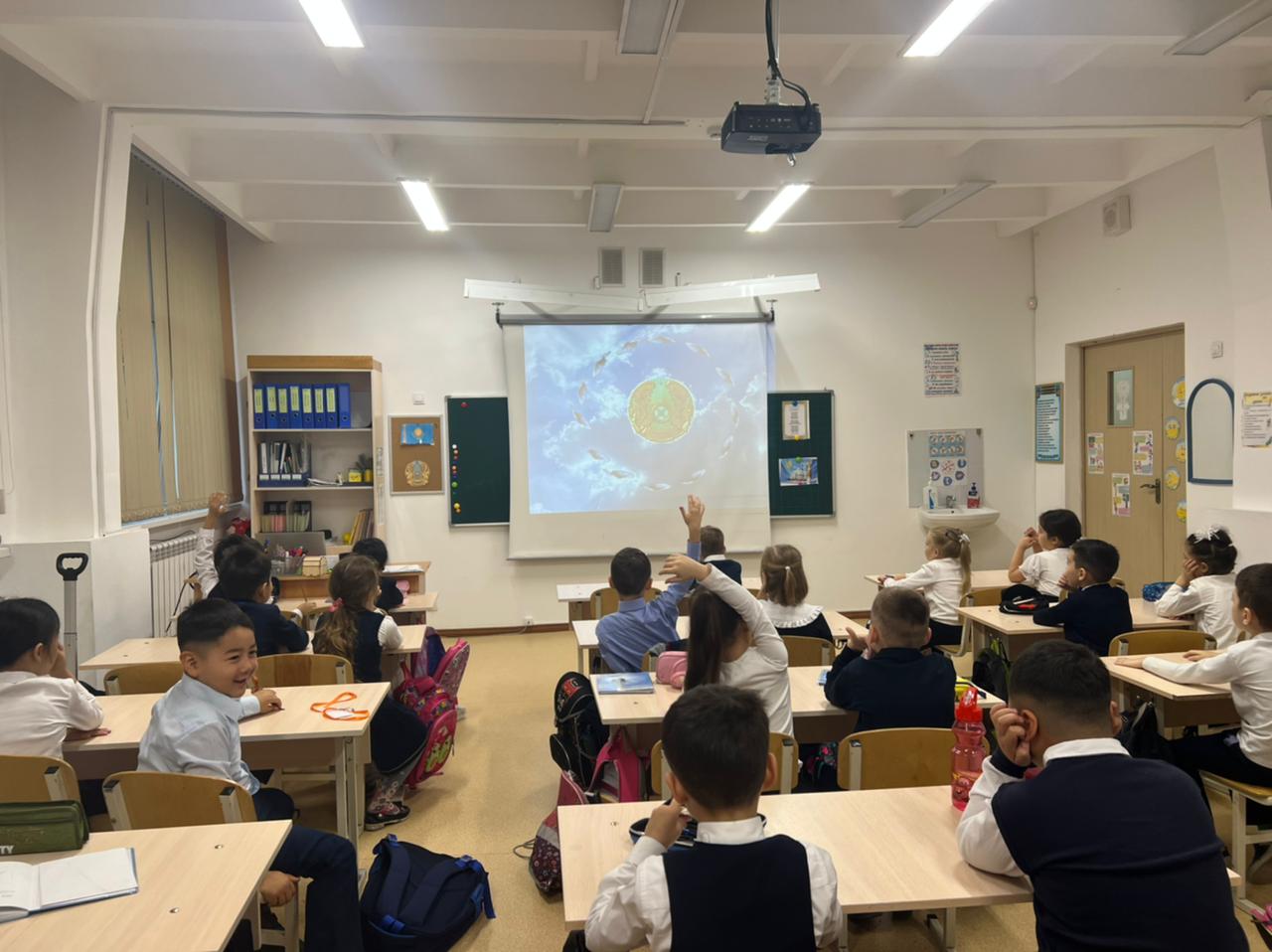 "ҚР-ның Мемлекеттік рәміздерінің қабылданғанына 30 жыл"