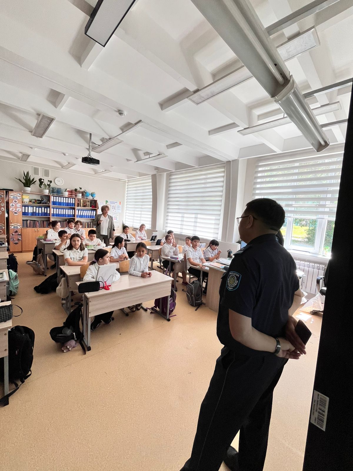 "Қауіпсіз жол"