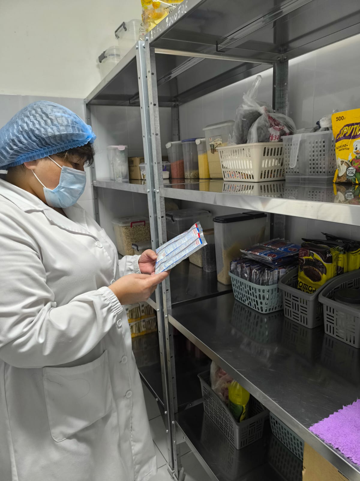 Контроль за работой пищеблока, санитарным состоянием