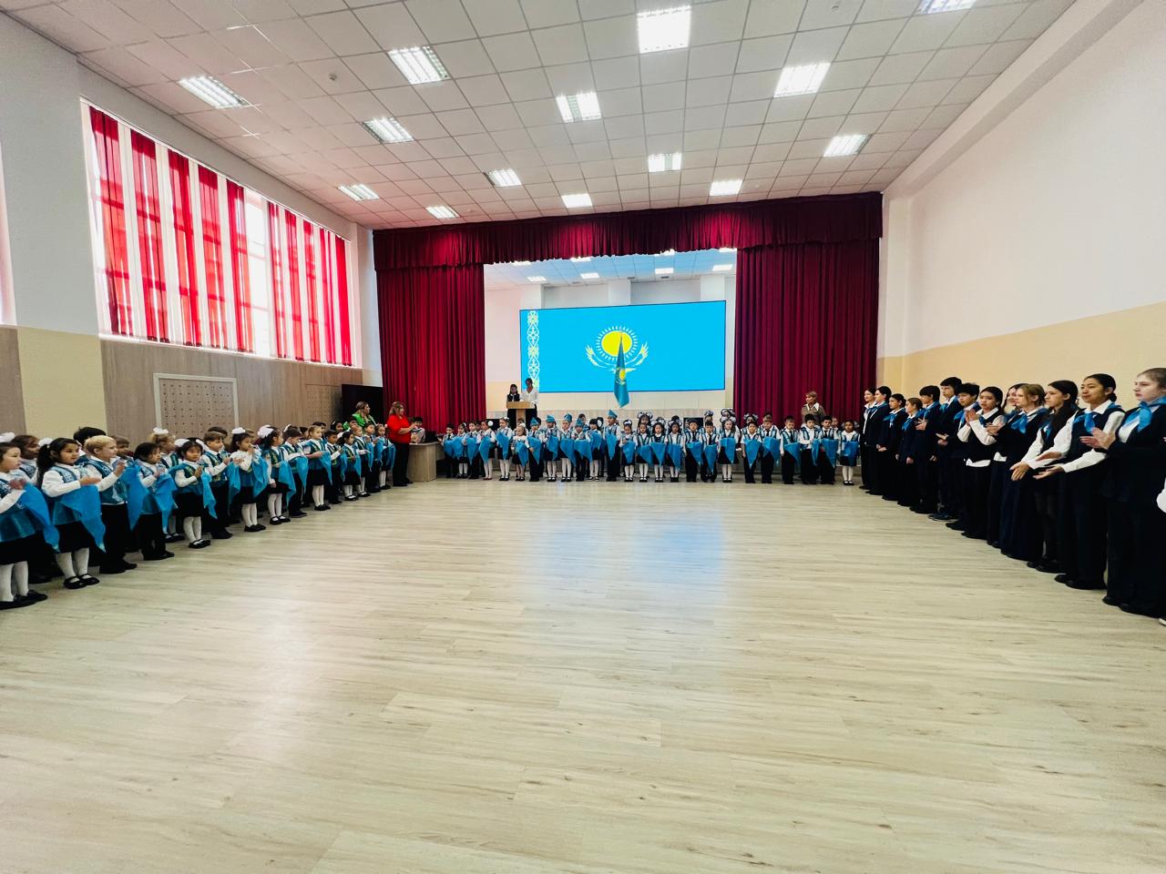 КГУ «Гимназия №18» 1-сынып оқушыларын «Жас Қыран» БЖҰ қатарына қабылдау салтанатты жиыны